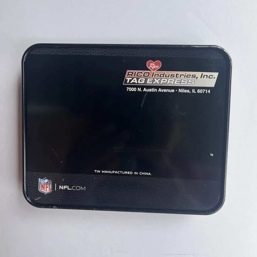 NFL Chicago Bears Leather Bi-Fold Wallet Embroidered Logo New w/ Tin Gift Box